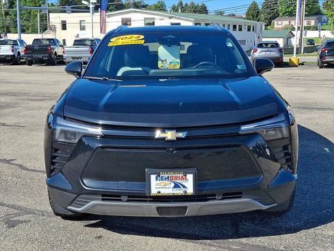 Used 2024 Chevrolet Blazer EV LT AWD/4WD image 3