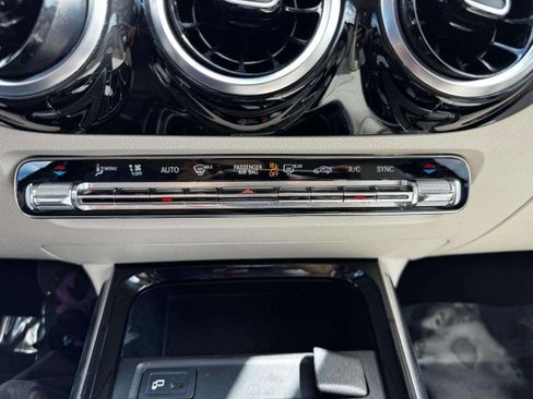 Used 2021 Mercedes-Benz GLA 250 4MATIC w/ Premium Package image 32