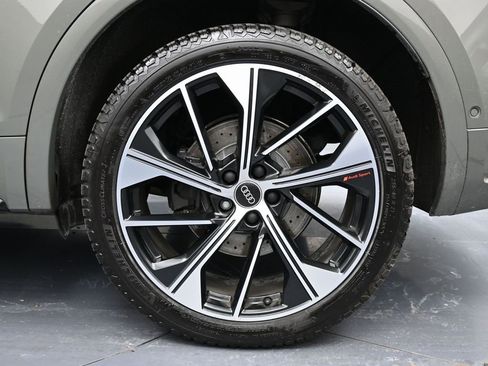 Used 2023 Audi SQ5 Prestige w/ Prestige Package image 13