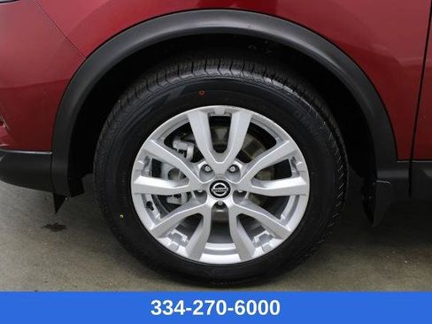 Certified 2021 Nissan Rogue Sport S image 24