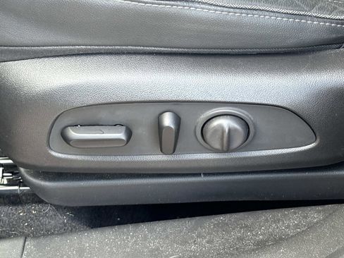 Used 2022 Buick Encore GX Essence w/ Advanced Technology Package FWD image 16