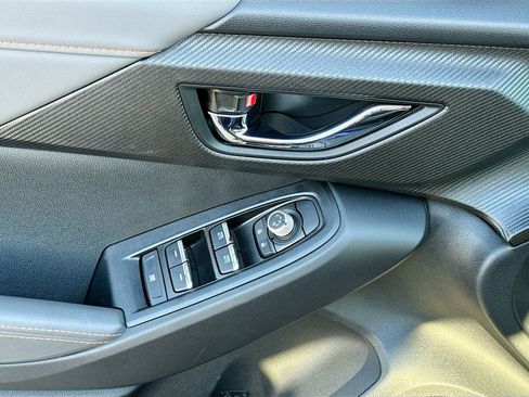 Certified 2025 Subaru Crosstrek 2.5i Limited w/ Crosstrek Mirror Package image 25