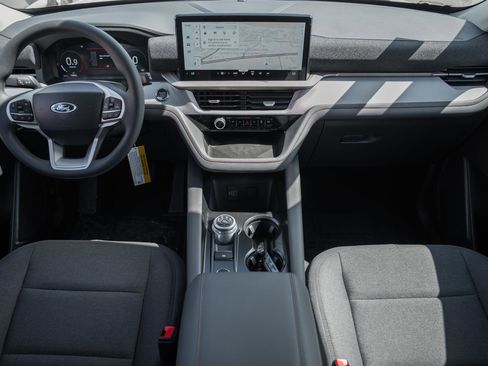 New 2026 Ford Explorer Active image 19