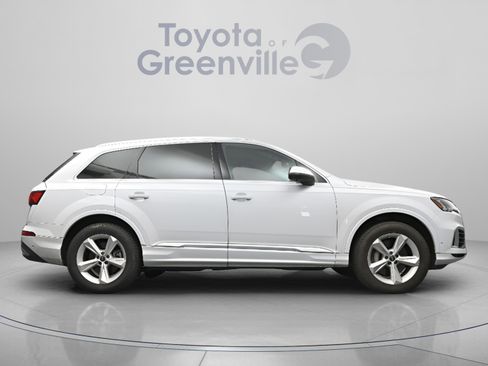 Used 2023 Audi Q7 3.0T Premium w/ Convenience Package AWD/4WD image 17