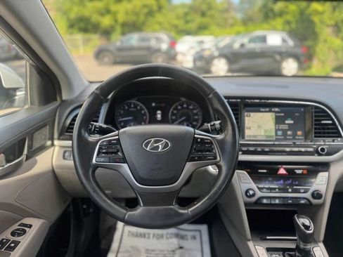 Used 2017 Hyundai Elantra Limited w/ Limited Tech Package 04 image 11