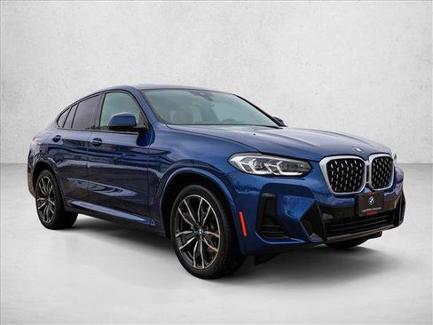 Used 2023 BMW X4 xDrive30i w/ M Sport Package image 3