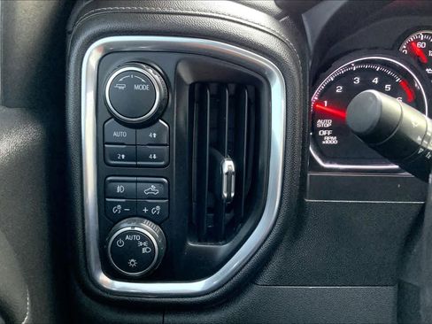 Used 2020 Chevrolet Silverado 1500 RST w/ Texas Edition AWD/4WD image 33