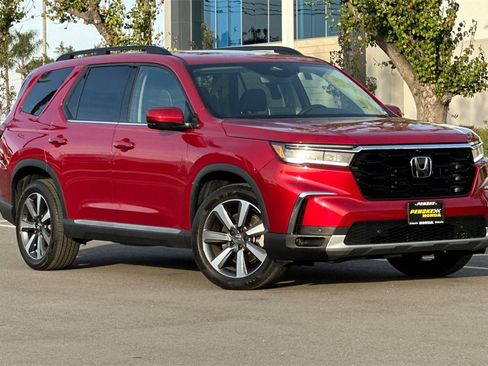 Certified 2024 Honda Pilot Elite image 2