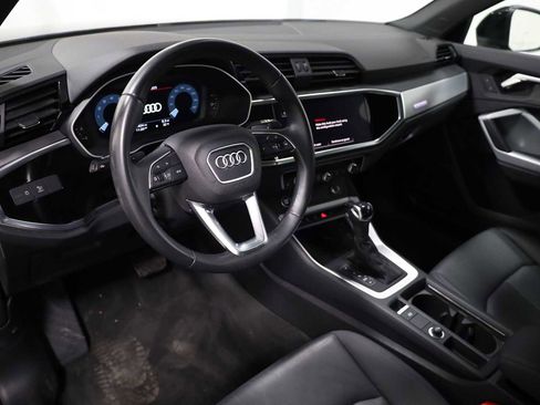 Used 2023 Audi Q3 2.0T Premium Plus w/ Premium Plus Package image 4