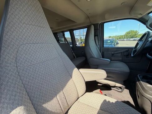 Used 2025 Chevrolet Express 3500 LT w/ LT Preferred Equipment Group RWD image 16