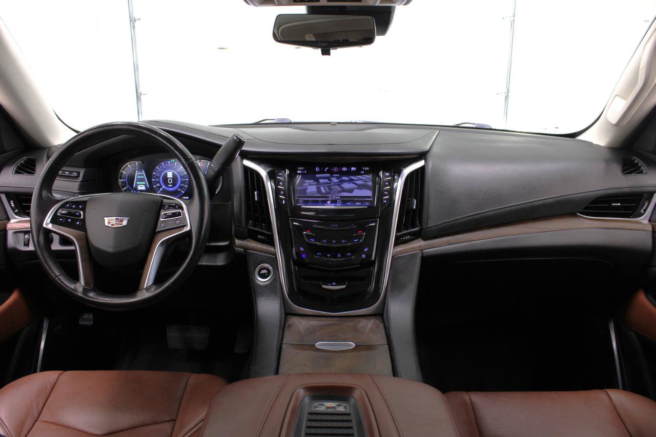 Used 2019 Cadillac Escalade ESV Luxury RWD image 56