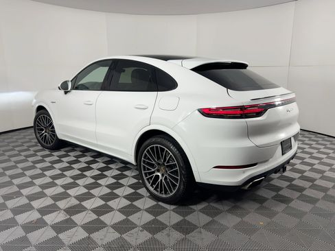 Certified 2023 Porsche Cayenne Coupe w/ Premium Package image 3