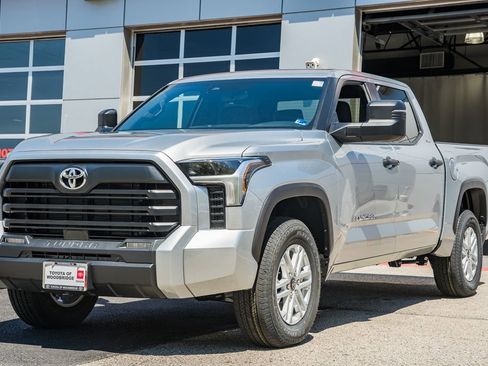 New 2026 Toyota Tundra SR5 image 3
