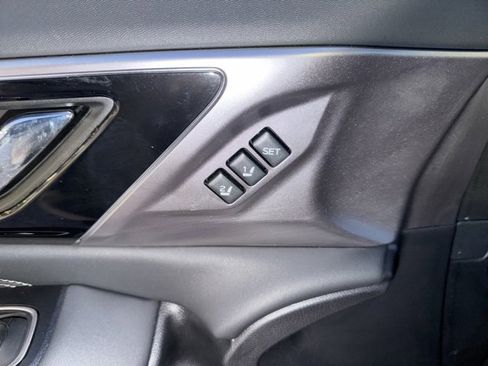 Used 2023 Subaru Outback Limited image 38