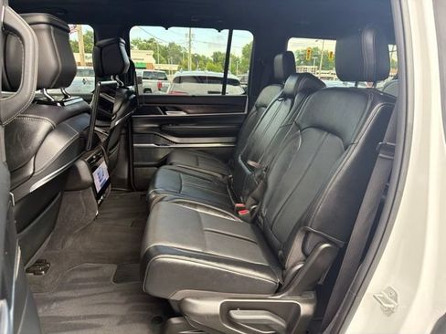 Used 2024 Jeep Grand Wagoneer Series I w/ Rear Seat Video Group 1 AWD/4WD image 14