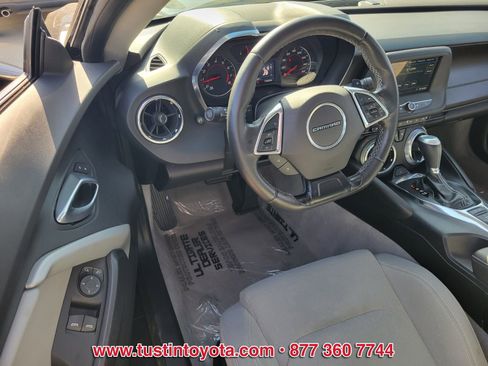 Used 2019 Chevrolet Camaro LT RWD image 11