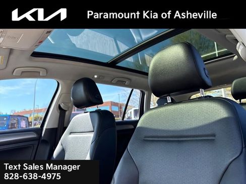 Used 2017 Volkswagen Golf S FWD image 25
