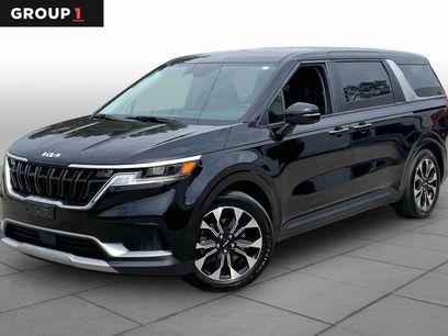 Certified 2023 Kia Carnival EX