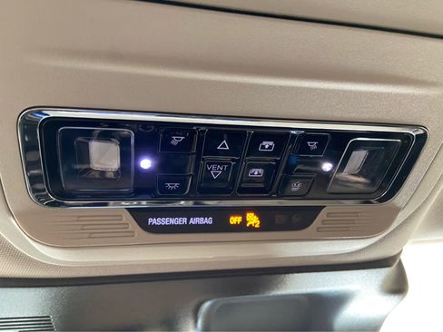 Used 2025 Lincoln Corsair Grand Touring image 45