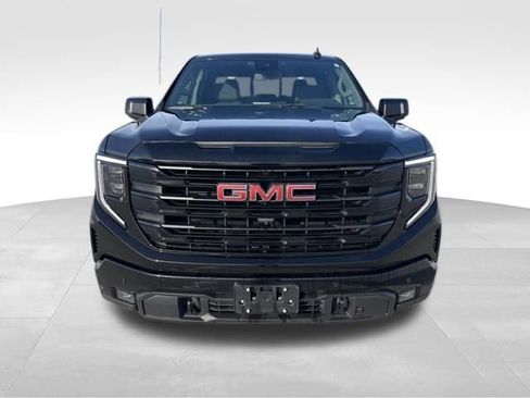 Certified 2025 GMC Sierra 1500 Elevation w/ Elevation Premium Package image 8