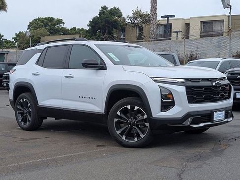 New 2026 Chevrolet Equinox RS image 2