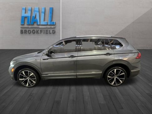 Certified 2023 Volkswagen Tiguan SEL R-Line image 3