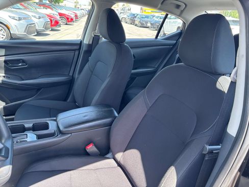 Used 2025 Nissan Sentra S FWD image 35