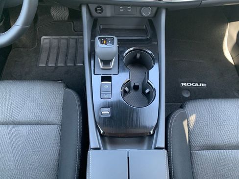 New 2026 Nissan Rogue SV FWD image 15
