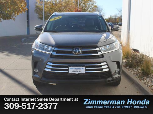 Used 2019 Toyota Highlander Limited image 4