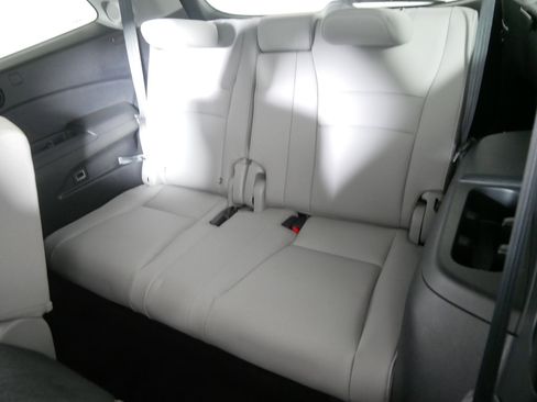 Used 2020 Honda Pilot Touring image 33