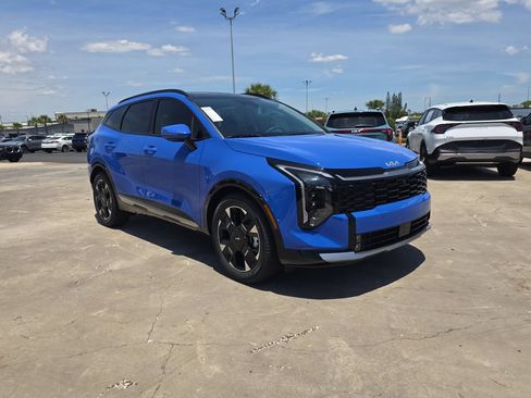 New 2026 Kia Sportage SX FWD image 2