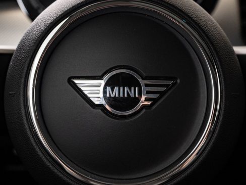 Used 2024 MINI Cooper SE image 30