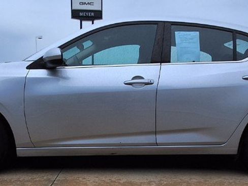 Used 2022 Nissan Sentra S FWD image 5