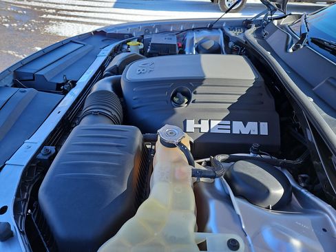 Used 2014 Dodge Challenger R/T image 29