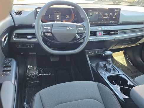 Certified 2026 Kia K4 FWD image 11