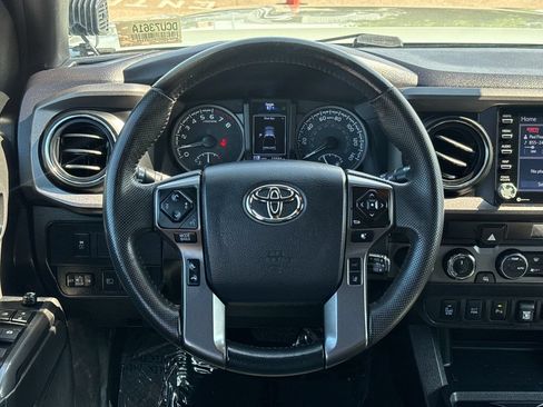 Used 2023 Toyota Tacoma TRD Off-Road w/ Technology Package AWD/4WD image 15