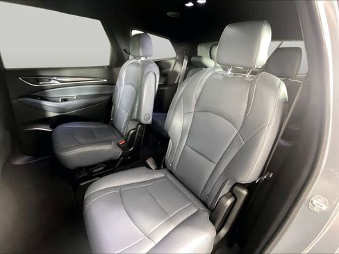 Used 2023 Buick Enclave Essence w/ Sport Touring Edition FWD image 19