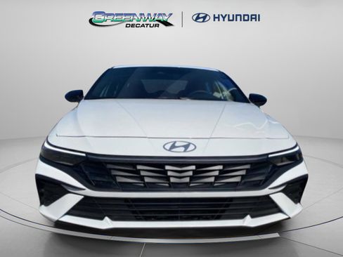 New 2026 Hyundai Elantra Sport FWD image 2