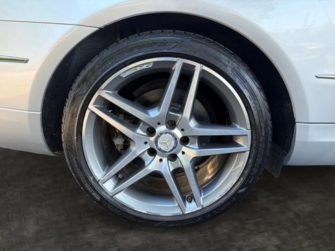 Used 2015 Mercedes-Benz E 400 4MATIC Coupe image 36
