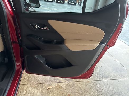 Used 2023 Chevrolet Traverse Premier w/ LPO, Floor Liner Package image 27