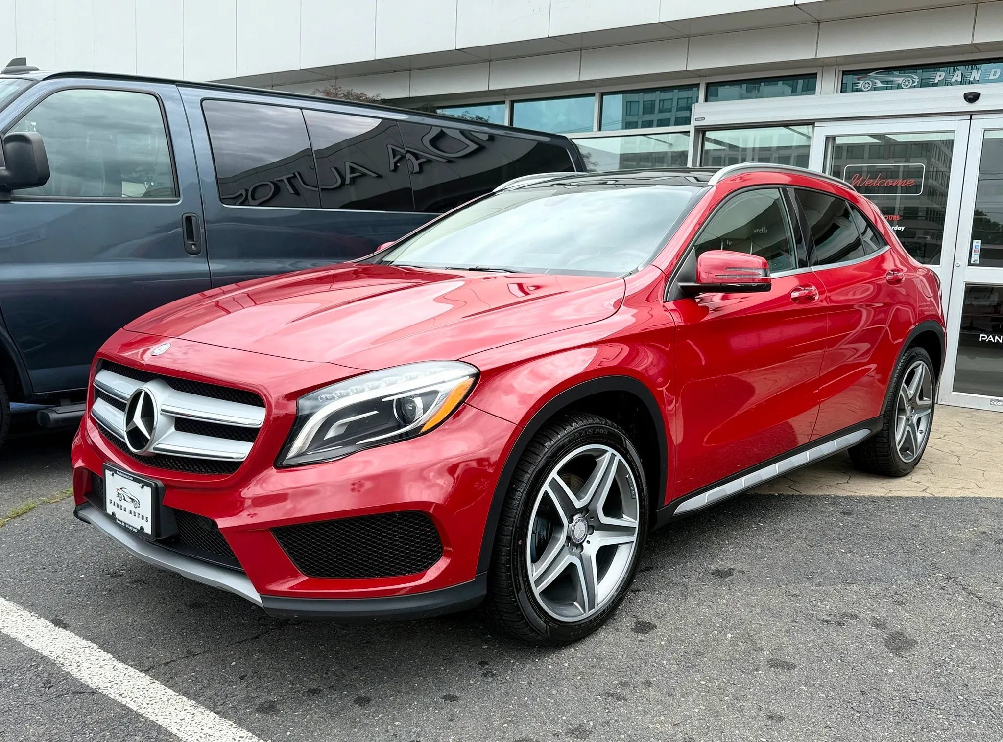 Used 2016 Mercedes-Benz GLA 250 4MATIC image 3