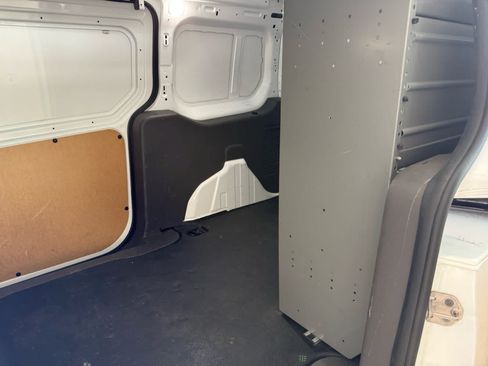 Used 2020 Ford Transit Connect XL FWD image 6