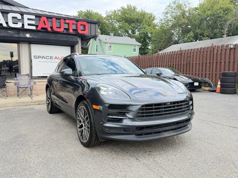 Used 2021 Porsche Macan S w/ Premium Package Plus AWD/4WD image 4