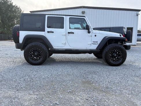 Used 2013 Jeep Wrangler Unlimited Sport AWD/4WD image 4