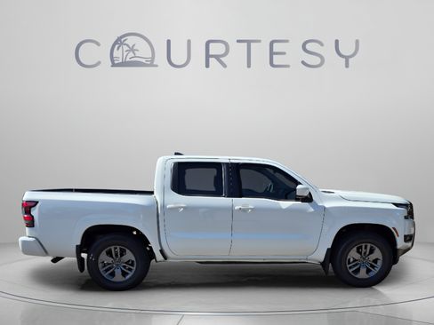 New 2026 Nissan Frontier SV w/ SV Convenience Package RWD image 7