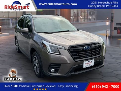 Used 2022 Subaru Forester Premium AWD/4WD image 1