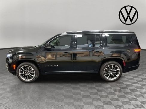 Used 2024 Jeep Wagoneer Series III w/ Premium Group I image 6