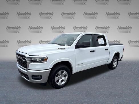 Used 2025 RAM 1500 Big Horn AWD/4WD image 4