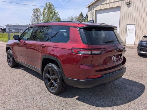 Certified 2023 Jeep Grand Cherokee L Laredo AWD/4WD image 3