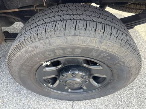 Used 2025 RAM 3500 Tradesman AWD/4WD image 10